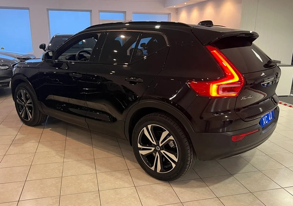 Volvo XC 40 cena 145900 przebieg: 159000, rok produkcji 2020 z Jarocin małe 497